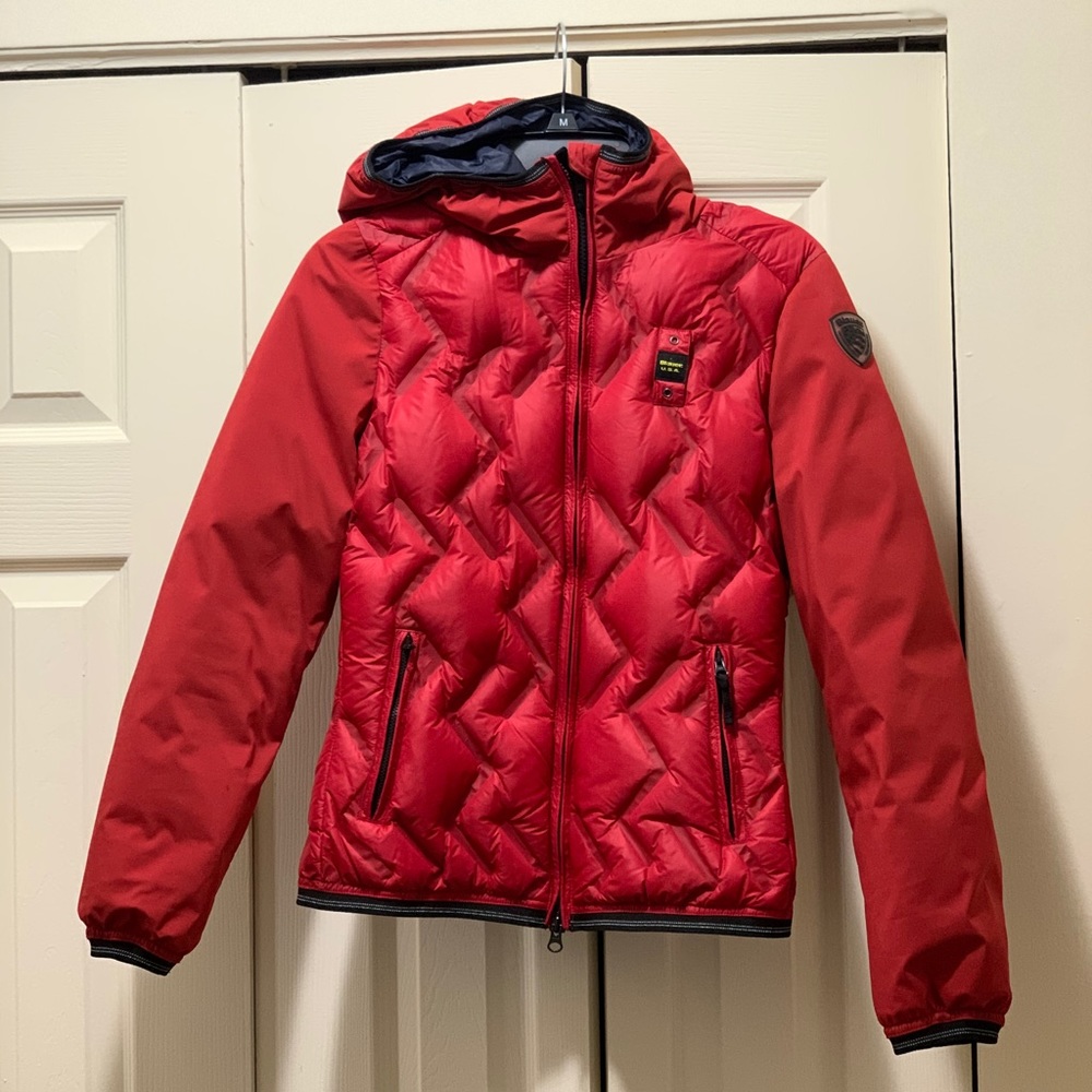 Blauer quilted down jacket.